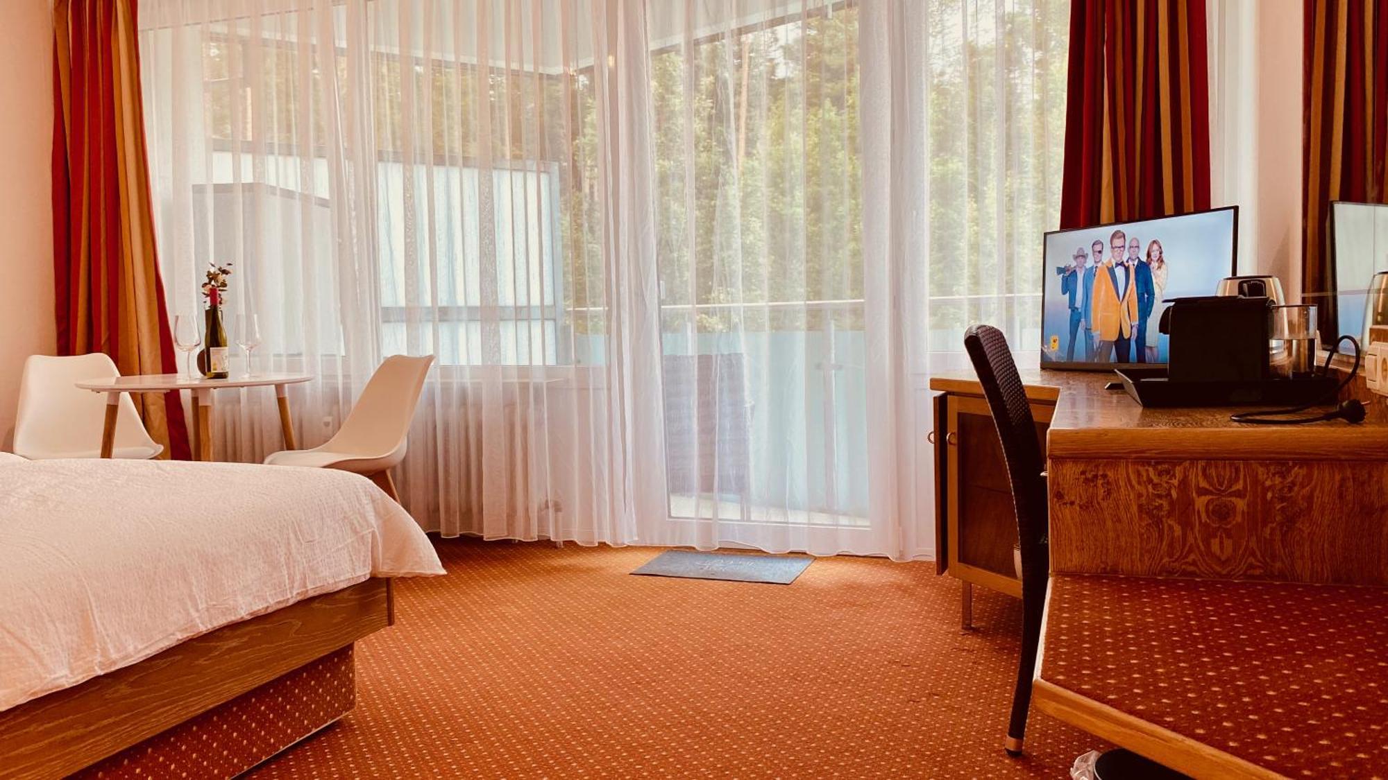 G&P Housing Apartments Mit Kueche & Balkon & Highspeed Internet- Comfort อัลเทนชไตก์ ภายนอก รูปภาพ