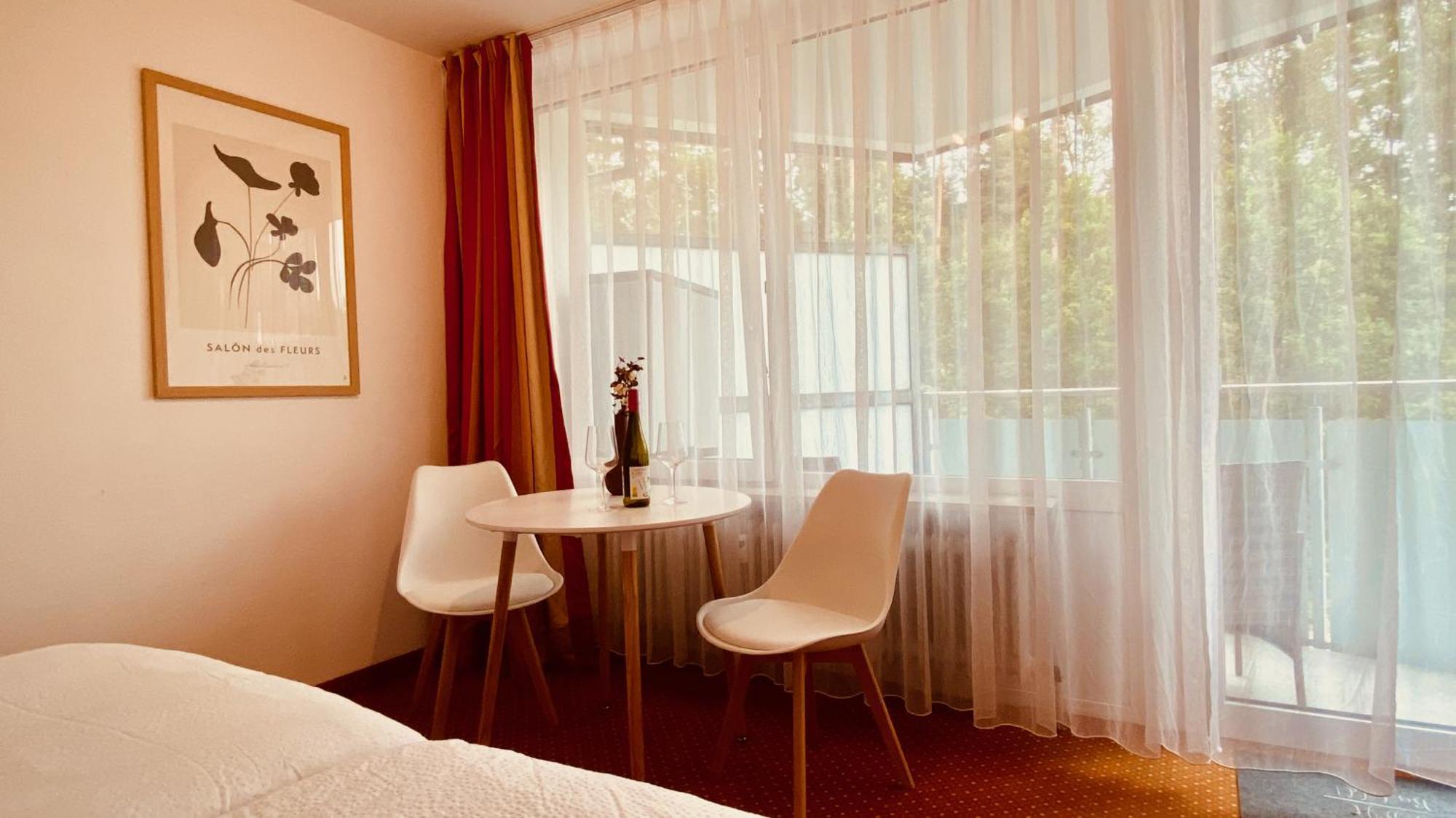 G&P Housing Apartments Mit Kueche & Balkon & Highspeed Internet- Comfort อัลเทนชไตก์ ภายนอก รูปภาพ